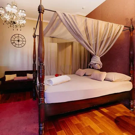 O Secret Love hotel Liege